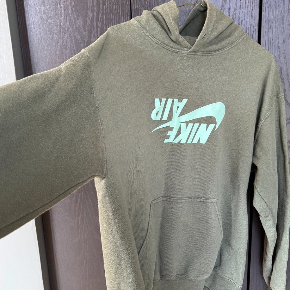 Green 'Highest' Graphic Print Hoodie
